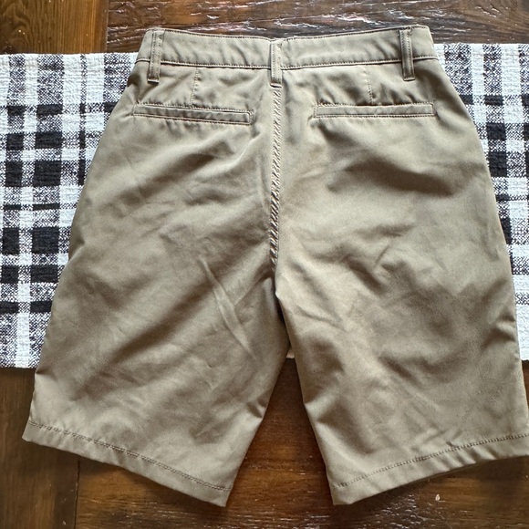Hurley Shorts - Picture 2 of 3